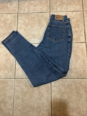 Eddie Bauer Relaxed-fit jeans Straight Leg Jeans Blue Size 8
